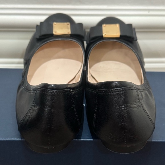 Cole Haan Women’s Black Faux Leather Tali Bow Ballet Flat Shoes size 7 - Picture 3 of 8